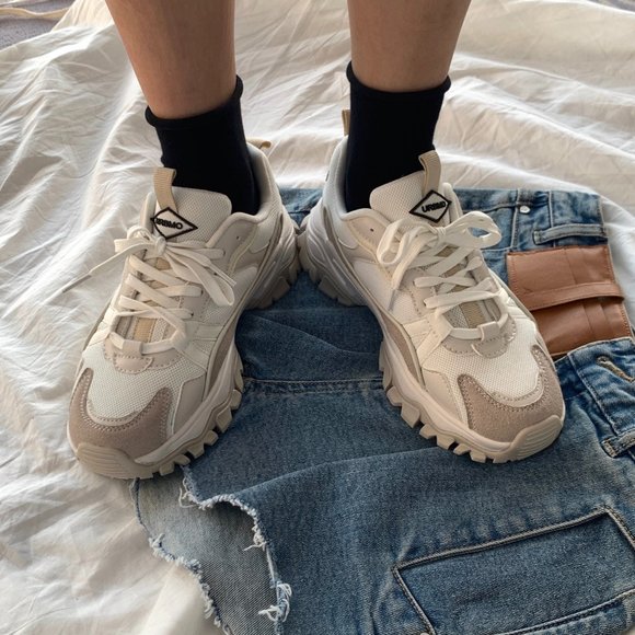 White sports shoes